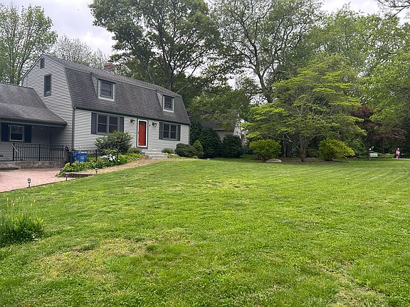 3rd image of 119 Briarwood Dr