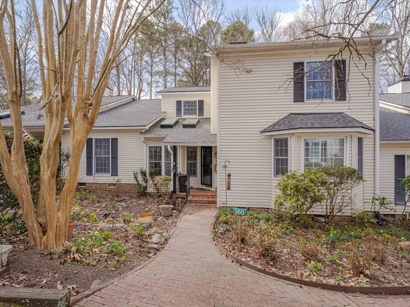 360 Linden Close, Pittsboro, NC 27312