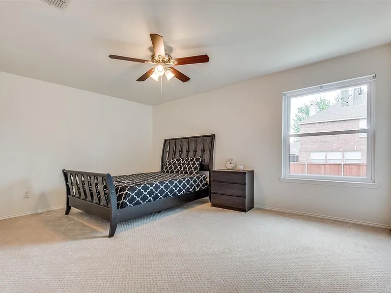 9720 Kingsmill Dr — Photo 14