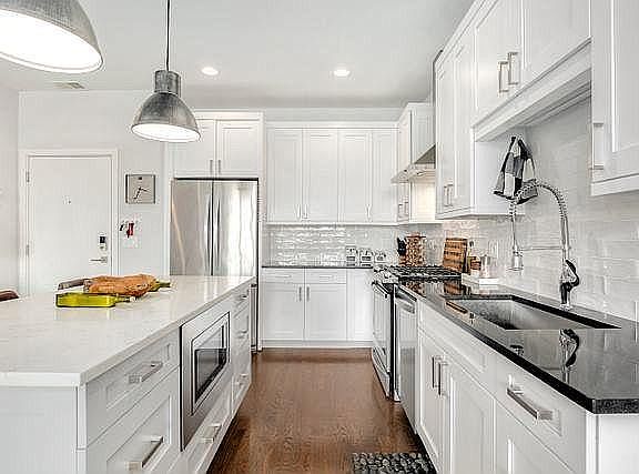 2nd image of 5 N Oakley Ave #207