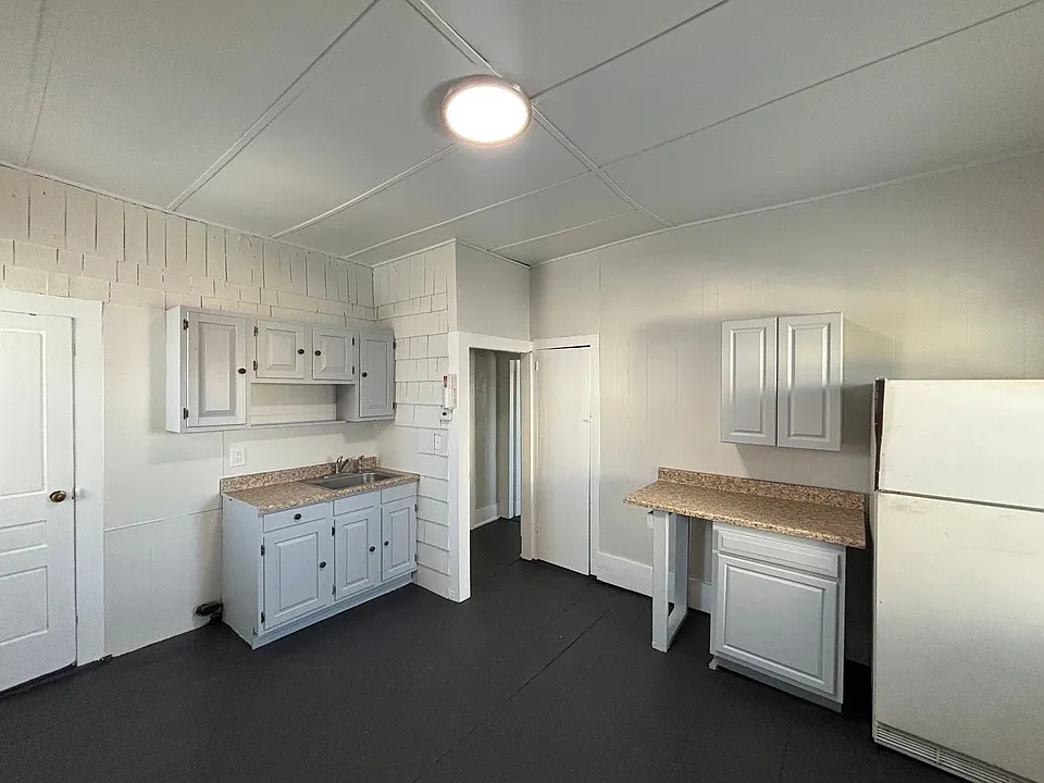 11 Spring St #2