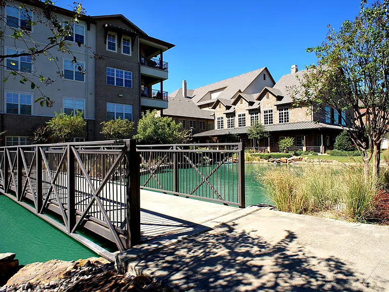 301 Watermere Dr #414 — Photo 45