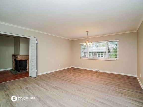 4th image of 9566 Brookside Dr