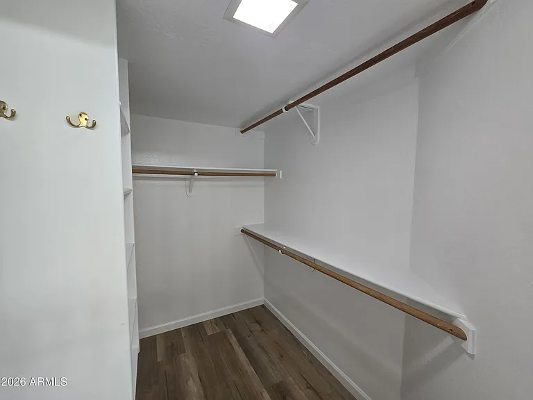 634 W Silver Creek Rd — Photo 18