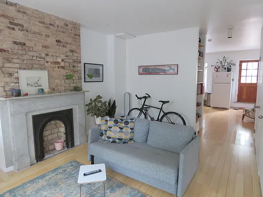 Rented by Avenue Sotheby's International Realty | media 6