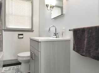 86 1/2 Fisher Rd, Buffalo, NY 14218