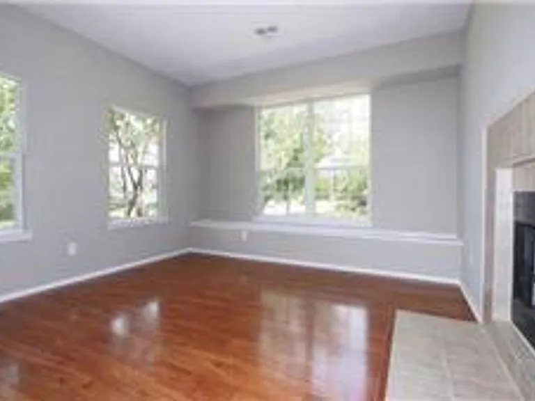1717 Forsythe Dr — Photo 6