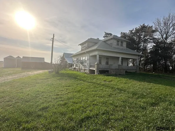 1509 County Road 1400, Wilber, NE 68465
