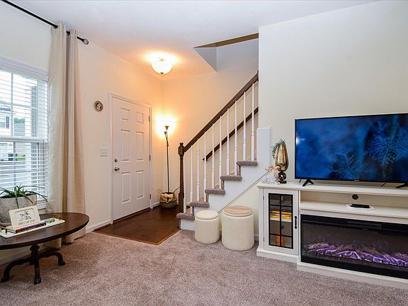 2nd image of 8322 Leighburn Dr