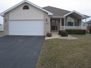 1438 E Cap Cir, Bourbonnais, IL 60914