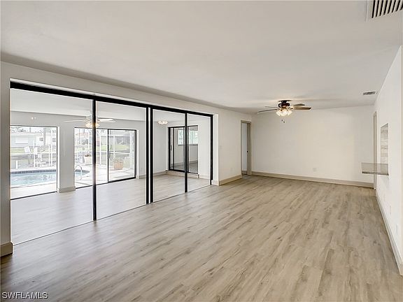 4th image of 138 SW 51st Ter