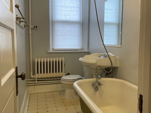 Bathroom with clawfoot tub