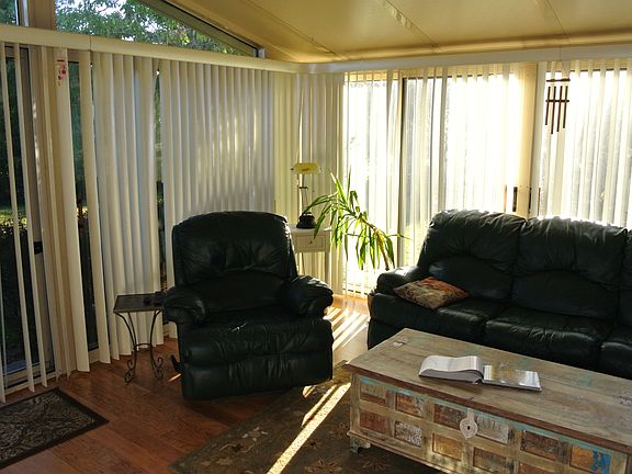 5th image of 57 Rockwood Ct