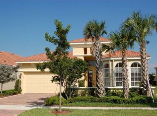 9207 Via Classico E, Wellington, FL 33411