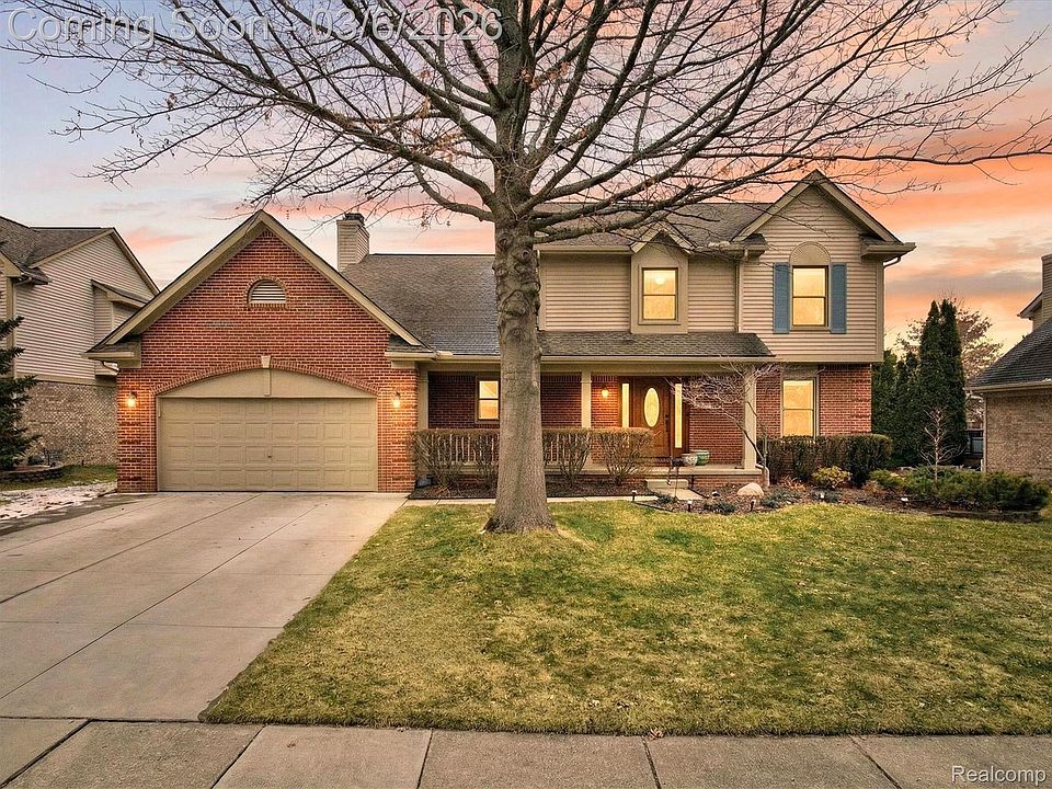 1st image of 18464 Glengarry Dr