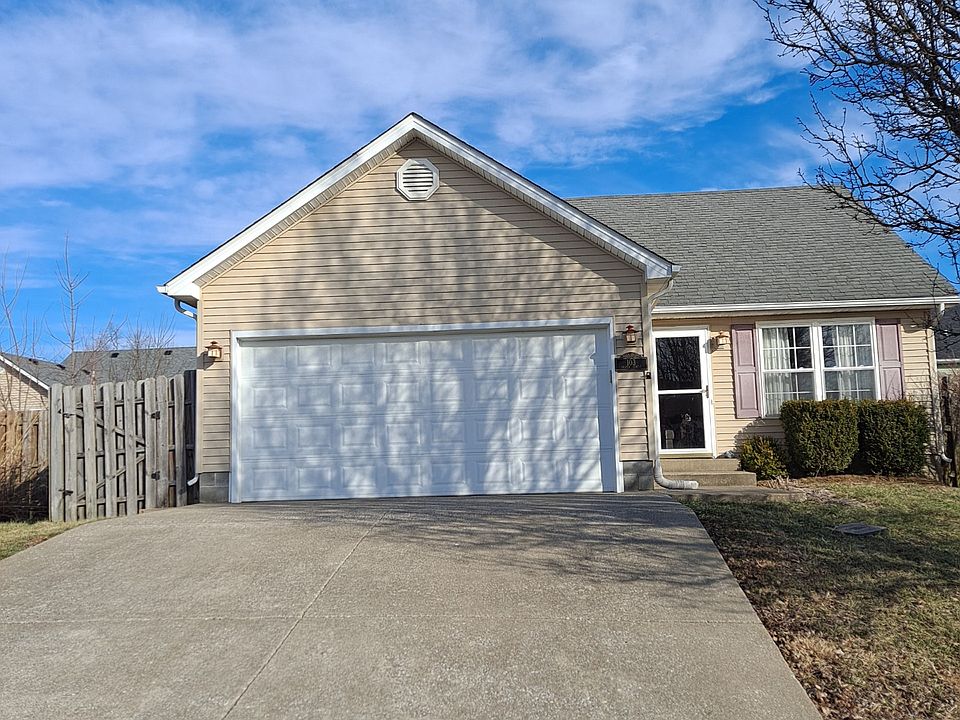 1st image of 103 Destin Cir