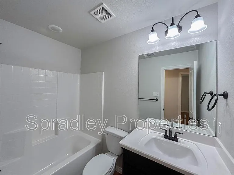 206 Juniper Dr #A — Photo 8