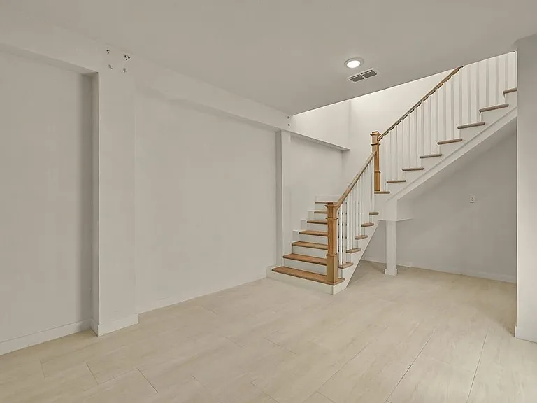 4444 Shady Lake Dr — Photo 37