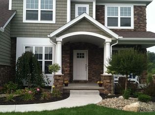 2097 E Park Dr, Uniontown, OH 44685