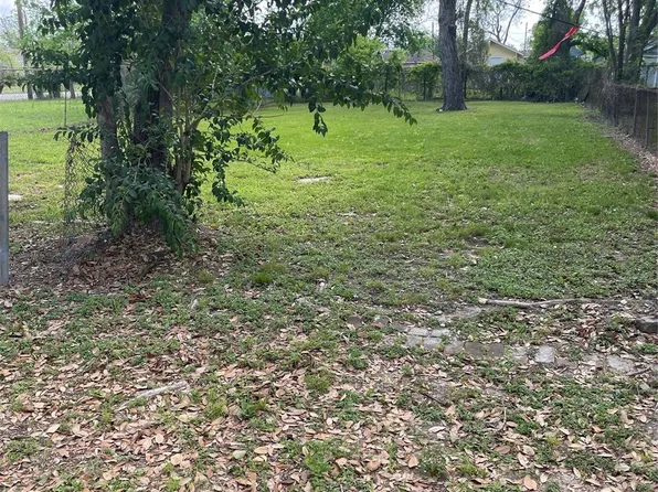 1718 Worms St, Houston, TX 77020