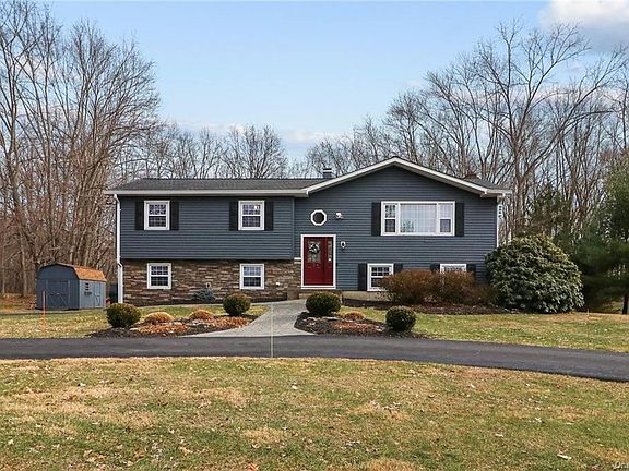 3rd image of 134 Sycamore Dr