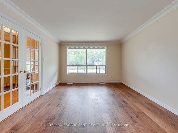 5th image of 1236 Grange Rd
