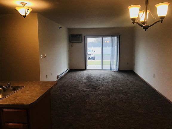 3rd image of 960 Highway 16 E #11306327