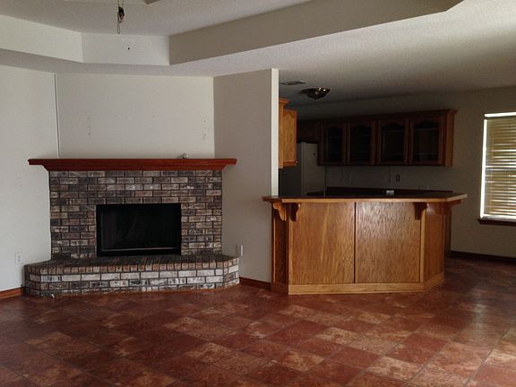 5th image of 9009 Marina Ave