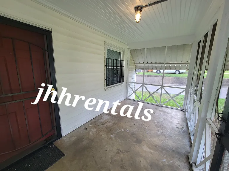 2600 Locust St — Photo 4