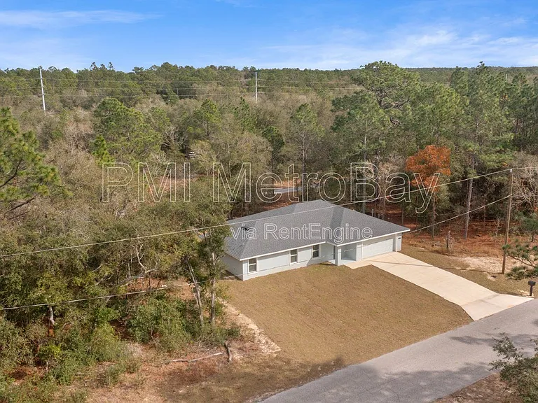 9461 N Sandree Dr — Photo 47