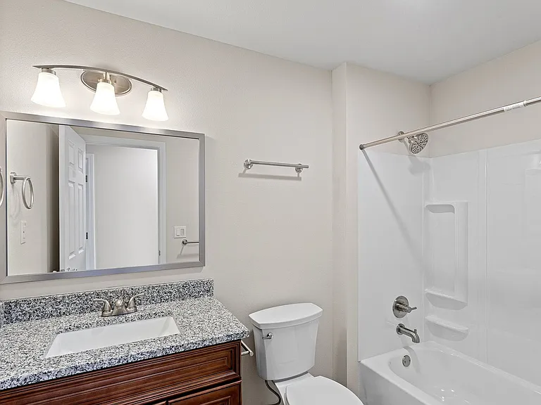 Park Place Apartments — Photo 9