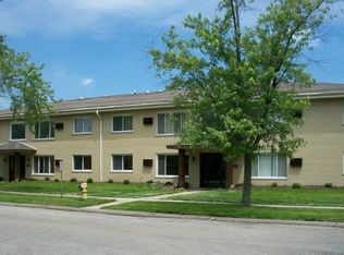 18521 Wildwood Ave APT 1B, Lansing, IL 60438