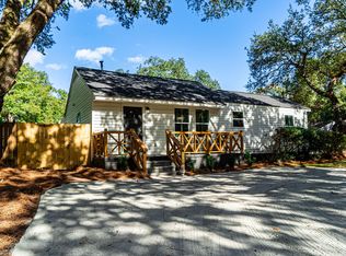 1368 S Lakeland Dr, North Charleston, SC 29406
