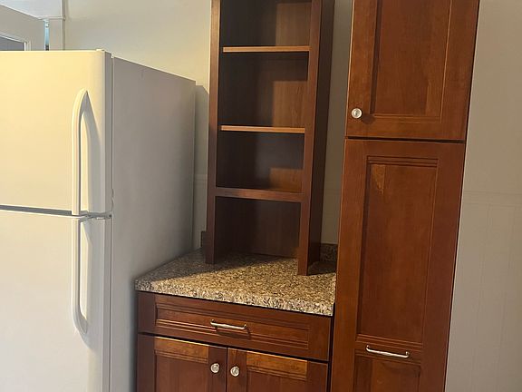 3rd image of 328 Clayton Ave #328
