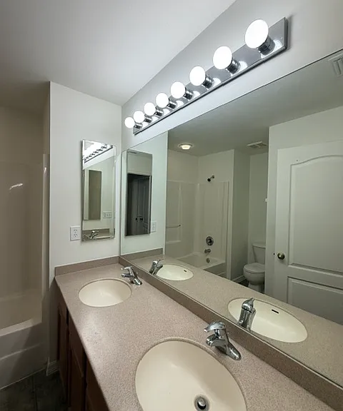 179 Peerless St — Photo 35