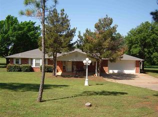 134 Po Box, Comanche, OK 73529