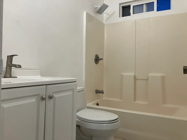 241 San Antonio Ct — Photo 4