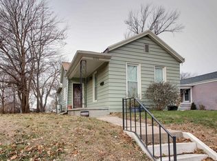 1121 N 10th St, Quincy, IL 62301