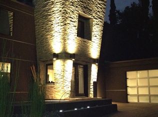 15226 Rayneta Dr, Sherman Oaks, CA 91403