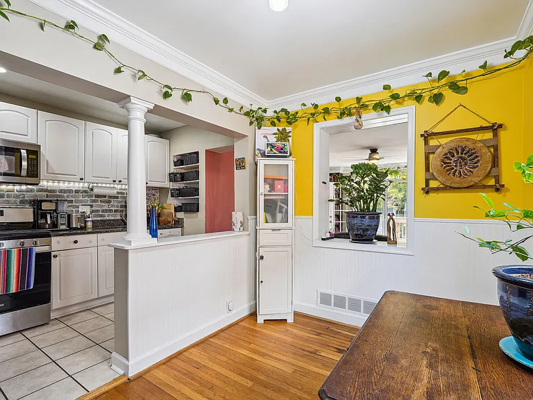 327 Ashby St #1 — Photo 9