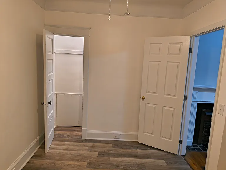 1440 Larchmont Ave #UPPER — Photo 13