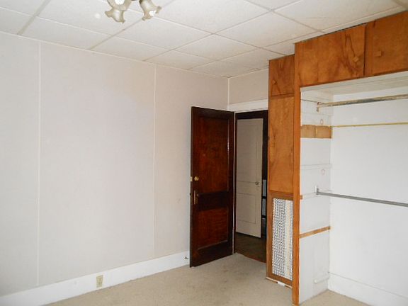 2nd image of 217 W Belle Ave
