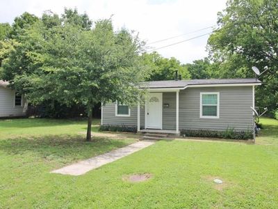 1226 N Elm St, Lancaster, TX, 75146