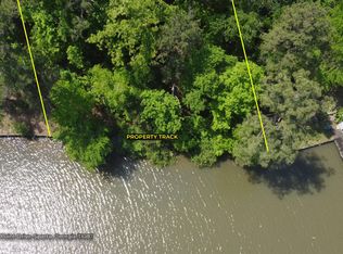 10 Harbour Pointe Dr, Sparta, GA 31087