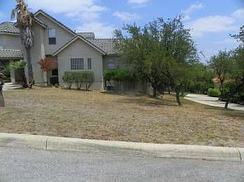 2nd image of 24814 Parview Cir