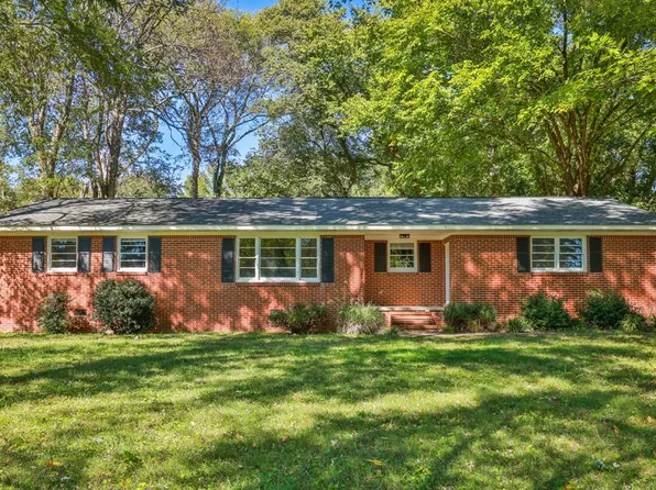 147 Buckley Dr, Martin, TN 38237