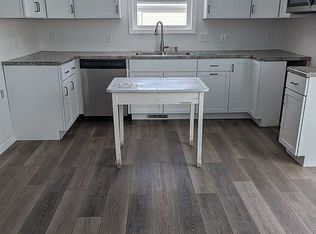 121 Bierley Ave, Pemberville, OH 43450