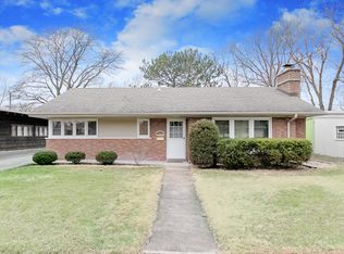 18556 Lyn Ct, Homewood, IL 60430