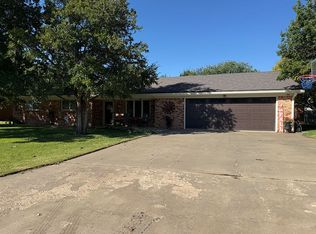1205 Putnam St, Stratford, TX 79084