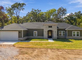 28804 S Meadow Rd, Catoosa, OK 74015